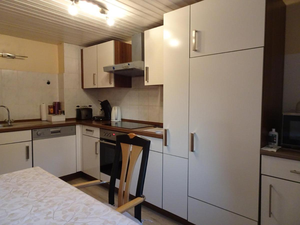 Ferienwohnung Im Gruenen Mit Balkon Herdecke Bagian luar foto