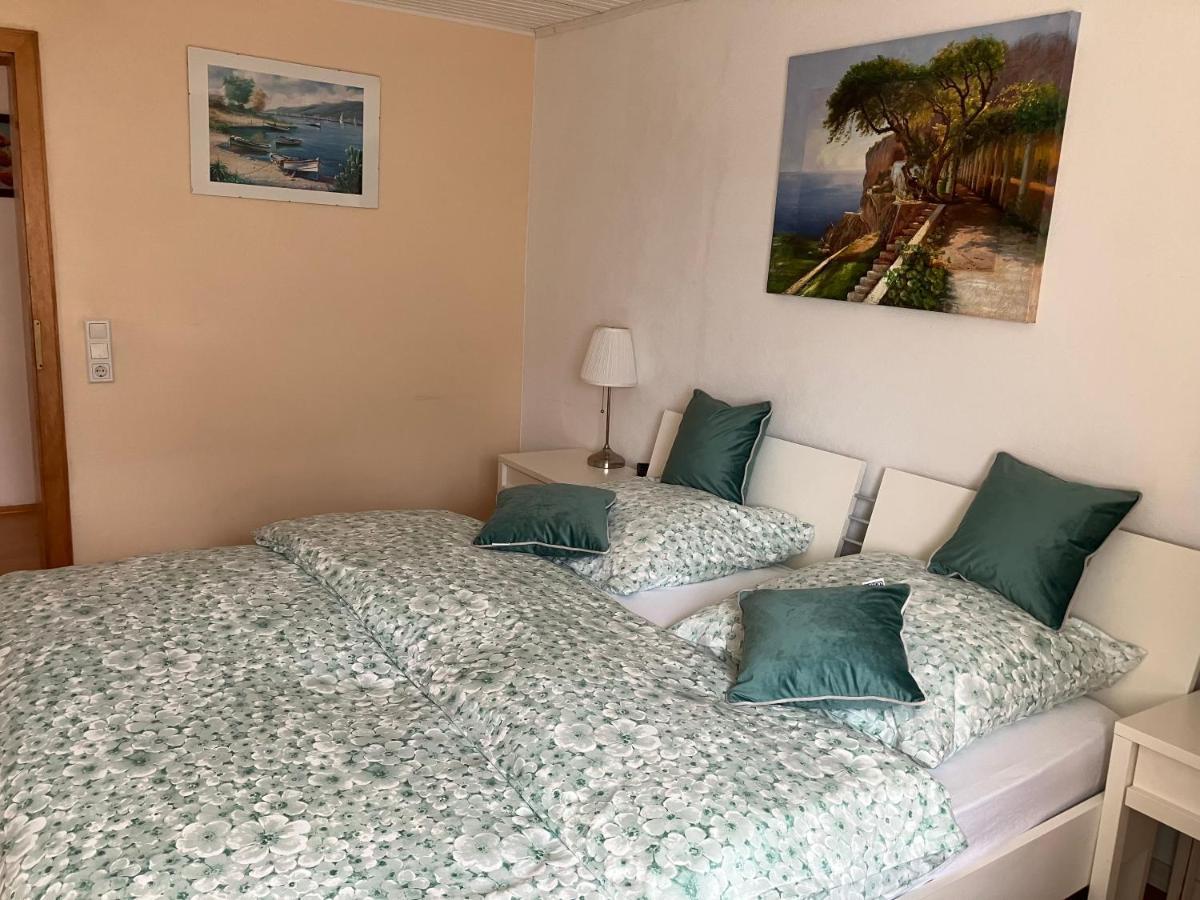 Ferienwohnung Im Gruenen Mit Balkon Herdecke Bagian luar foto