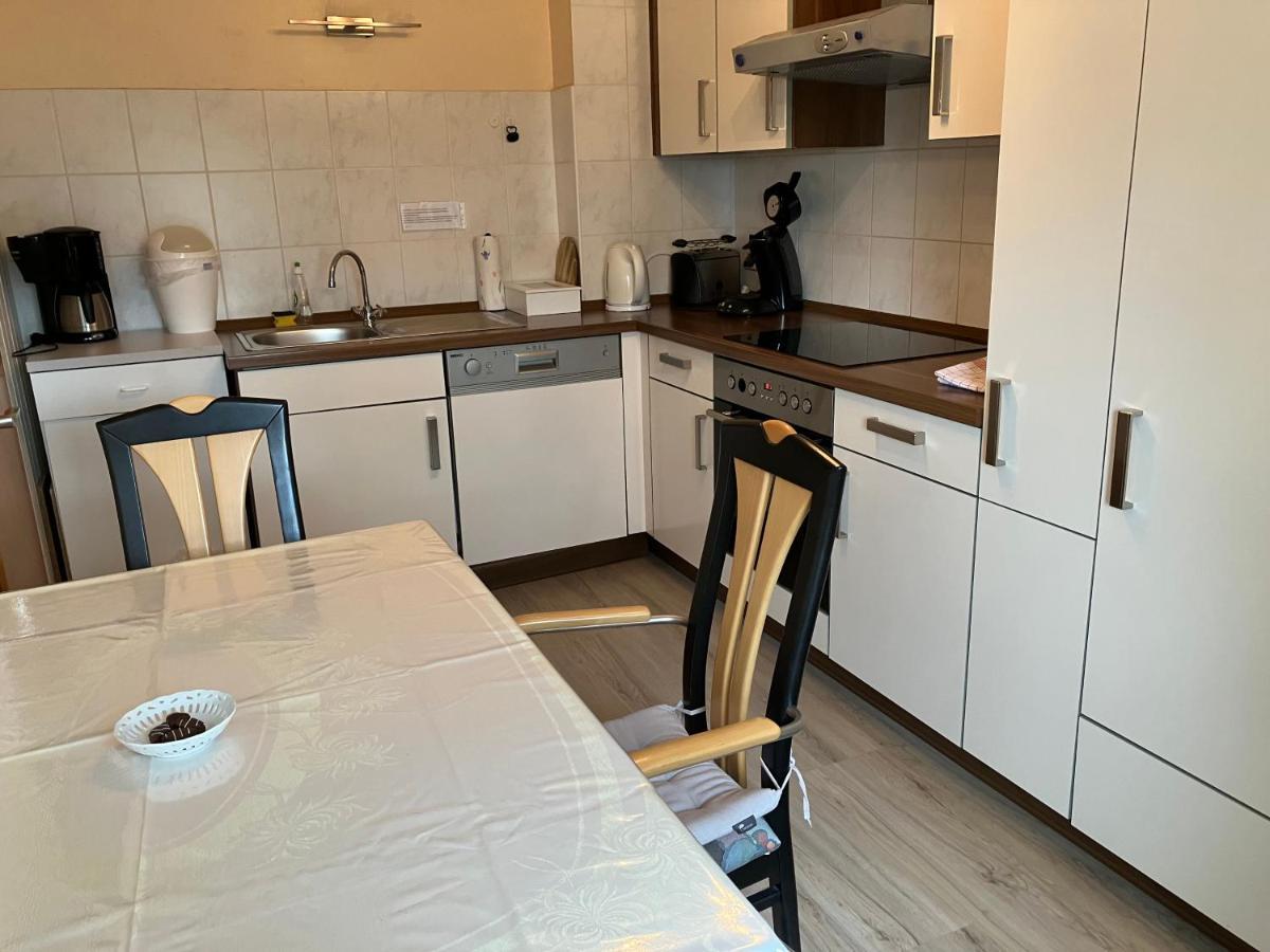Ferienwohnung Im Gruenen Mit Balkon Herdecke Bagian luar foto