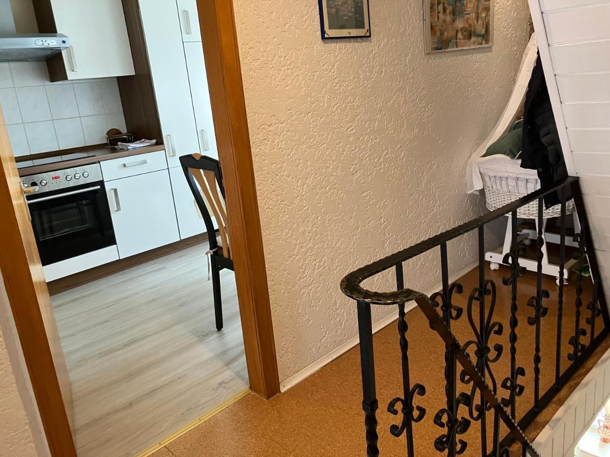 Ferienwohnung Im Gruenen Mit Balkon Herdecke Bagian luar foto