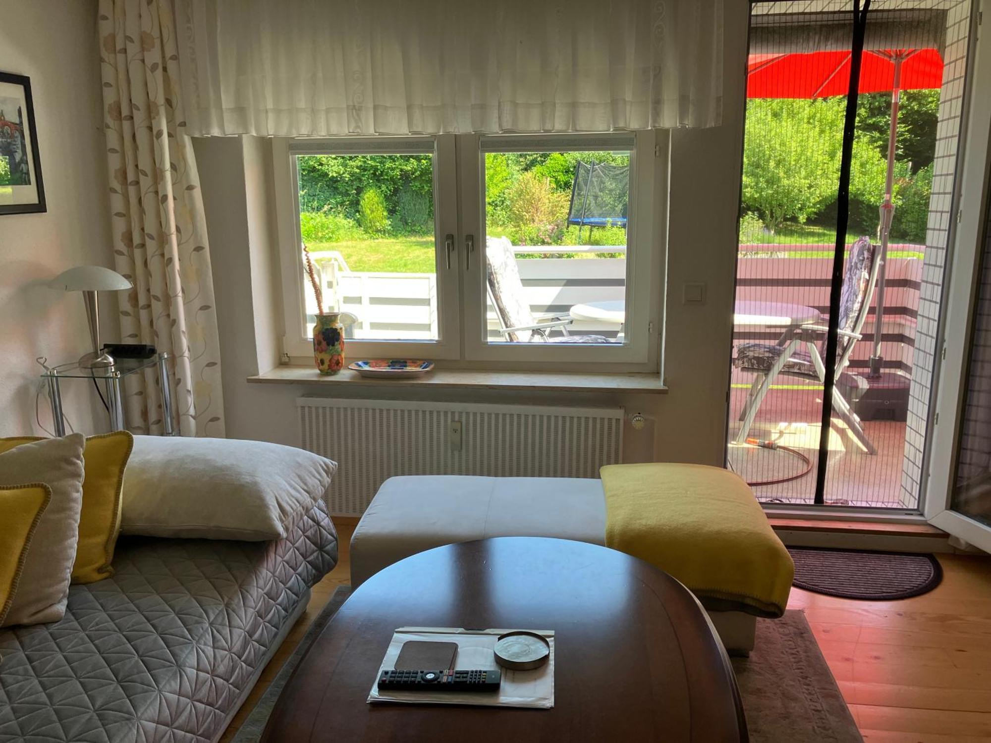Ferienwohnung Im Gruenen Mit Balkon Herdecke Bagian luar foto